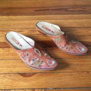 Pikolinos Mules